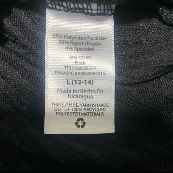 Time and Tru Women’s Black Long Sleeve Oversize Sweater Size Large - Picture 7 of 7